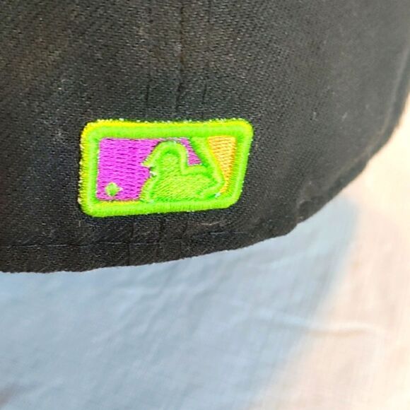 Chicago White Sox Fitted Hat - Picture 6 of 9